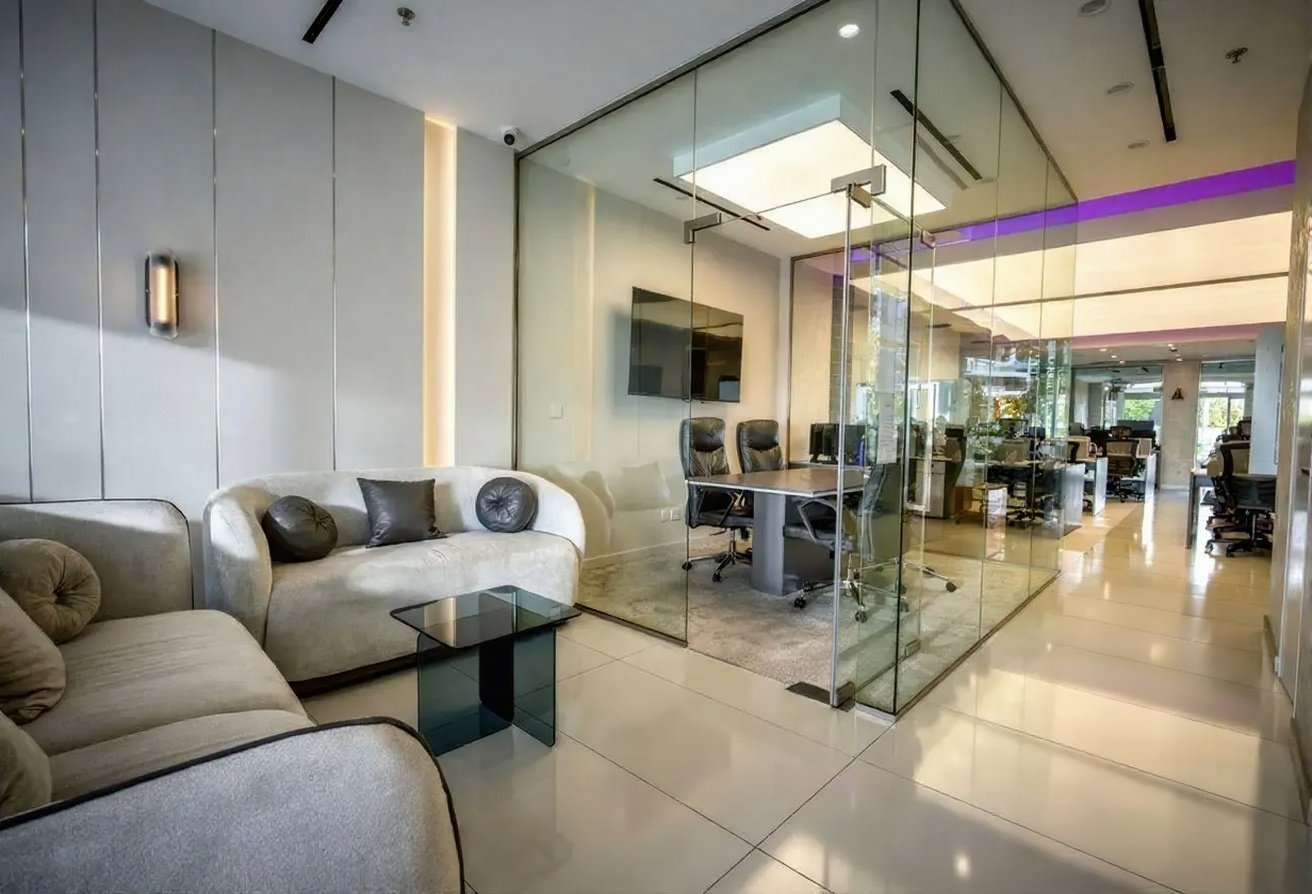 commercial-retail-unit-business-bay.webp