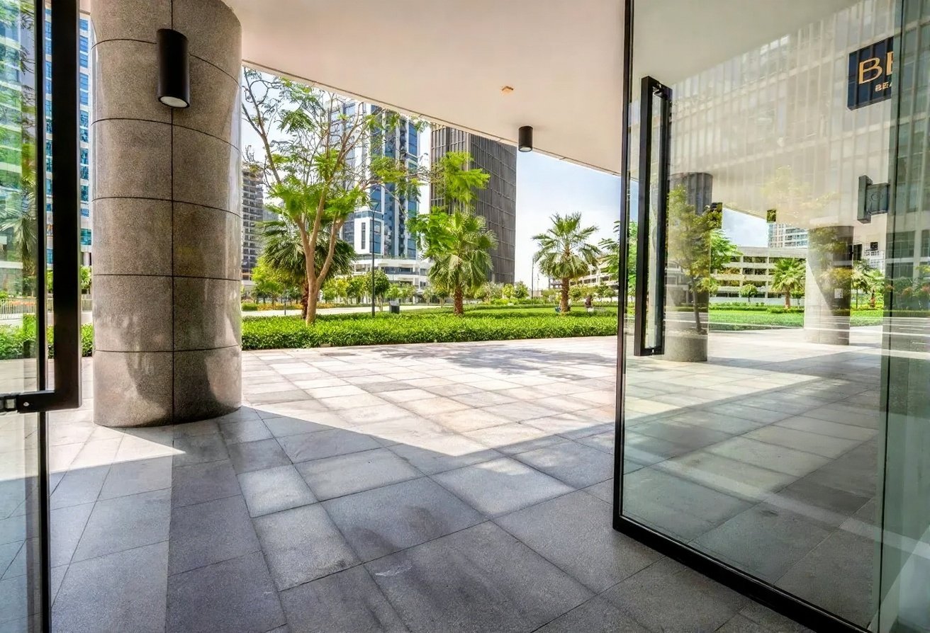 retail-shop-for-rent-business-bay.webp